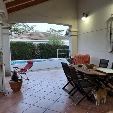 Con Bano Malva Piscina Bed and breakfast *